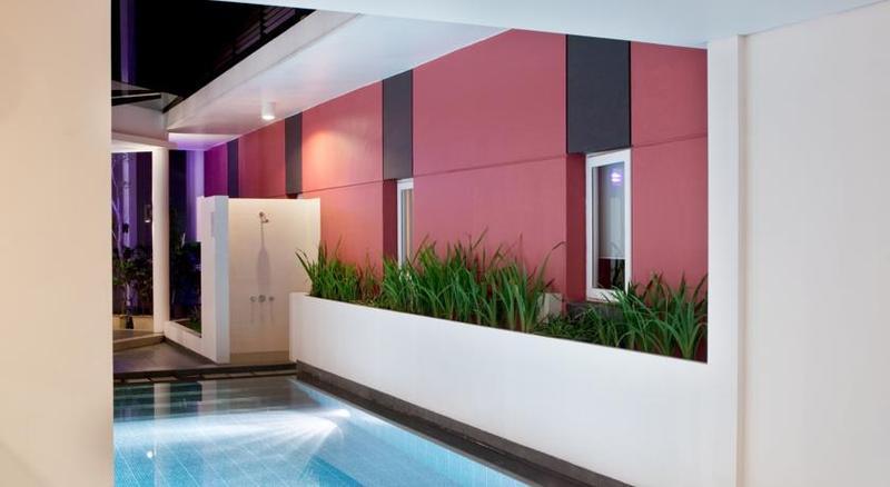 Amaris Hotel Cihampelas Бандунг Экстерьер фото